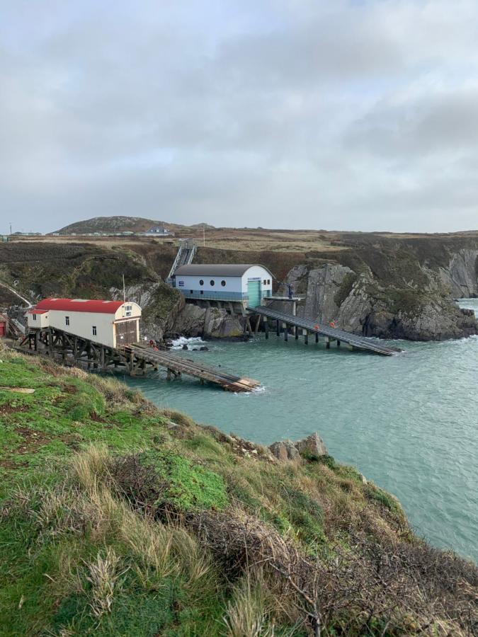 Craig-Y-Mor Suites With Sea Views Whitesands St Davids Exterior photo